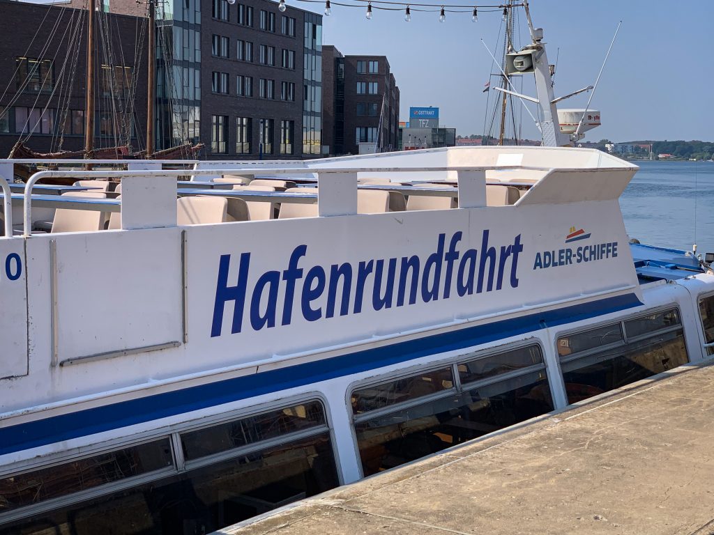 Adler-Schiffe Hafenrundfahrt Wismar